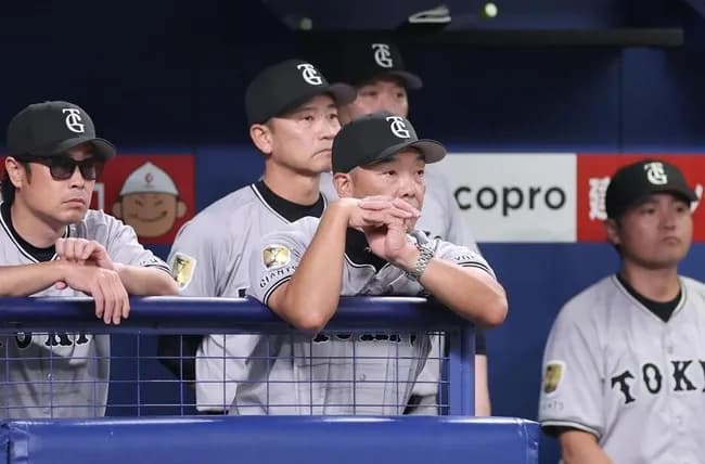 巨人　阿部監督「フライ捕ってくれれば言うことなかったんだけど」キャベッジ２本塁打も痛恨落球で連勝ストップ