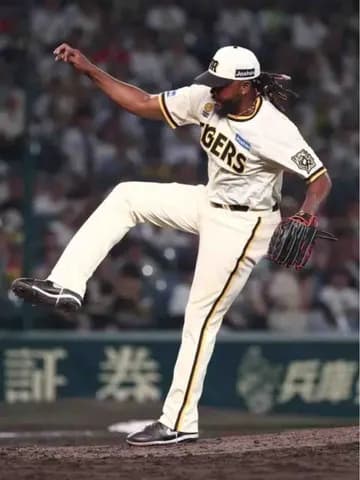 【阪神】ドリスが１軍登録即登板！2120日ぶりの１軍マウンド　ドリスコールに応え無失点