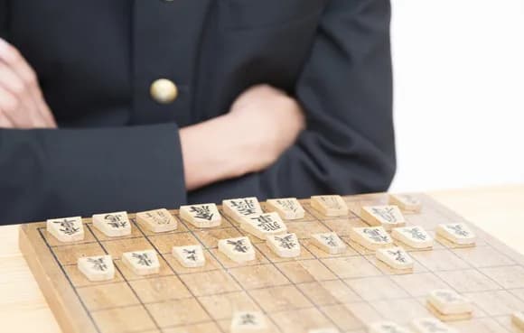 【議論】著名フェミニスト「女流は差別。女性もプロ棋士になれるべき」←これどう思う？