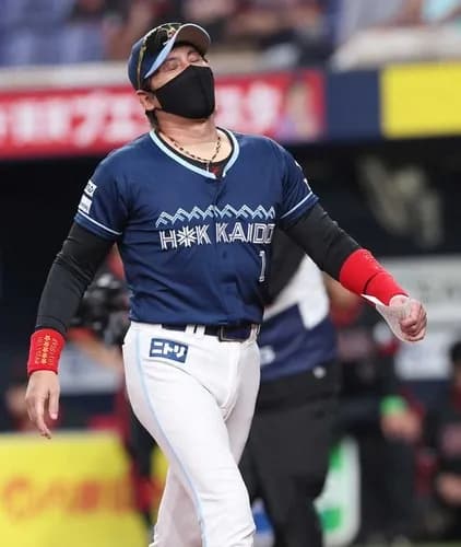 あ～…お疲れ新庄日本ハム　ドタバタ6時間移動の末→9回逆転サヨナラ負けでガックリ