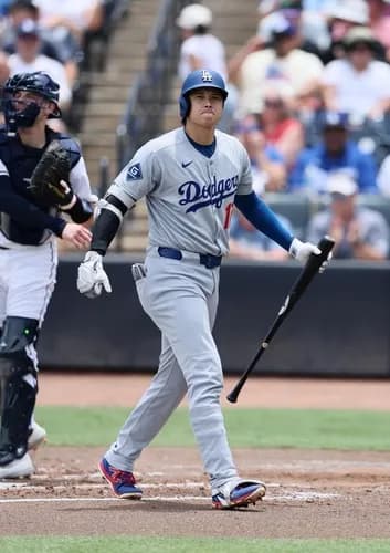 ロバーツ監督、14戦26三振の大谷に「2ストライクでもフルスイング。バットに当てないと何も起きない」