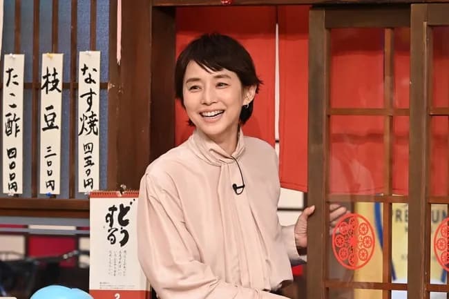 石田ゆり子さん(55)ベリーショートになる