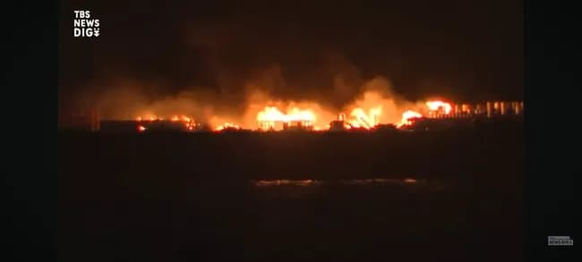 【緊急】横浜みなとみらい花火大会、打ち上げ中に火災発生