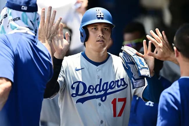 【朗報】大谷翔平さん、本日2安打2四球2盗塁を達成wwwwwwwww