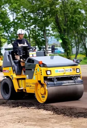 【動画】斎藤佑樹さん、重機を難なく操縦して野球グランドを造成→5700いいね♥