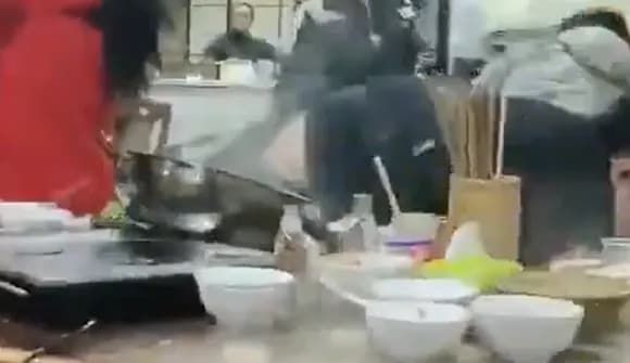 【動画】中国の大衆食堂、ヤバすぎるｗｗｗｗｗ