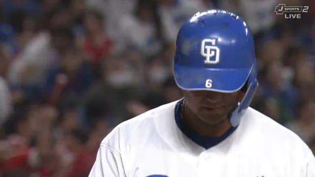 中日、延長11回「2億の暴投」と「3億の三振」