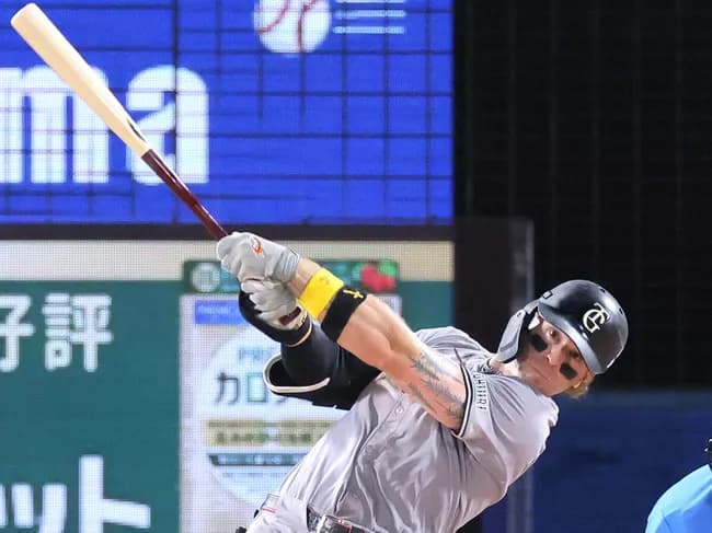 キャベッジ（巨）.256 13本 41打点 OPS.765　←これ来年契約延長は無理やろ？