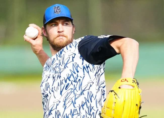 DeNA・バウアー「腰の違和感」で10日の先発予定を回避　三浦監督が明言　代わりに石田が先発