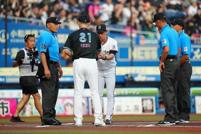 【悲報】オリックスの外国人5人ベンチ入り事件、球団と事務局と審判のミスだった