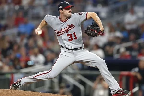 いそうでいない格闘家「投球フォームでぶん殴ってくる」