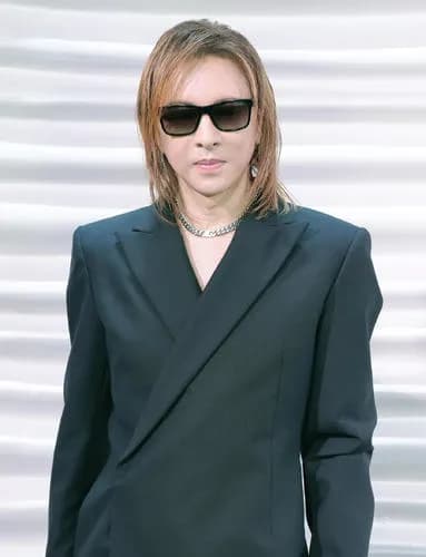 YOSHIKIさん、ダンダダン騒動を謝罪！ アニメ劇中歌巡り、つい呟いちゃってお騒がせしてすみません。大物の対応で締める
