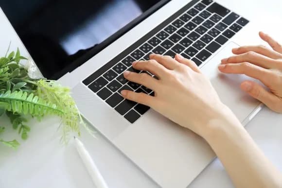 【悲報】日本人のPC、87.3%がノートPCへｗｗｗｗｗｗｗｗｗｗ