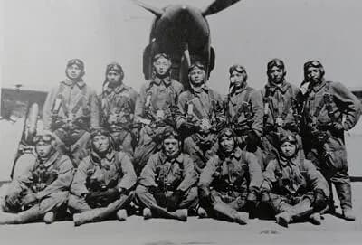 【唖然】「特攻兵は国のために戦った」←まあわかる「今の日本は特攻のおかげ」←は？