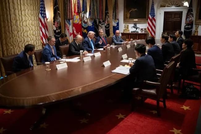 韓国交渉団「お会いできて光栄です大統領」 トランプ「おう、金正恩は元気か」 韓国「」