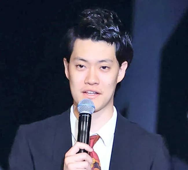 【悲報】粗品「ヒカキンからみそきん貰ったけど食べません、正直ヒカキンって香ばしくないすか？ww」