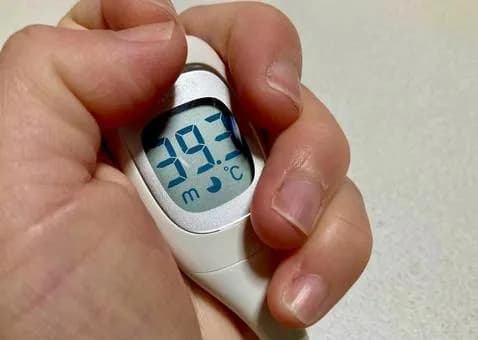 【悲報】ワイ、39度の熱でこれからバイトｗｗｗｗｗｗｗｗｗｗｗｗｗｗｗｗ