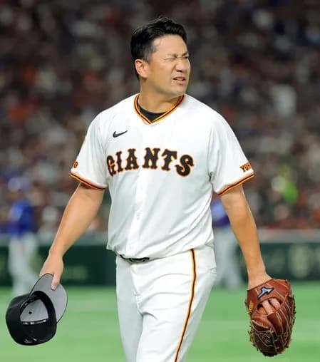 田中将大、痛恨エラーの門脇に「ごめん」 「(ミスを)カバーして抑えたかった」