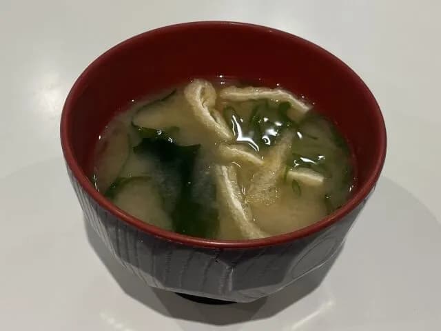 三大無能味噌汁の具「しいたけ」「あぶらあげ」