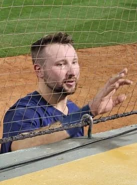 ローリー、46号逆転ツーランホームラン