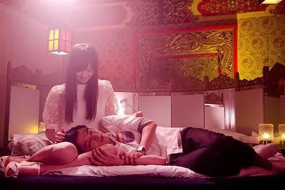 【悲報】初夜店ワイ、180分間終始無心・・・・・