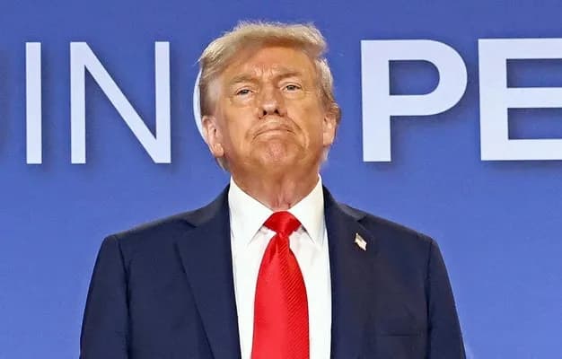 【朗報】トランプ大統領「もしもし、ノーベルですか？平和賞を受賞しようと思うんですが…」