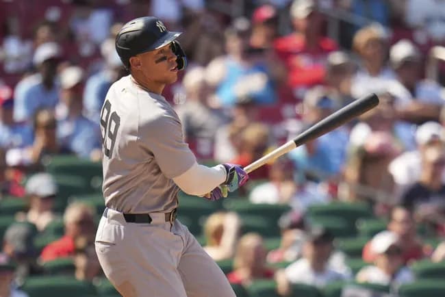 ヤンキースのジャッジ、今季中の外野手復帰絶望か…監督「普段通りに送球する姿を見られないと思う」右肘負傷から復帰も