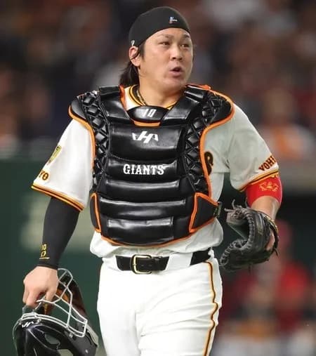 【悲報】 甲斐拓也、年間100試合出場が途切れる