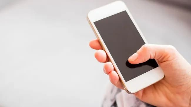 【悲報】愛知県豊明市、スマホを1日2時間に制限