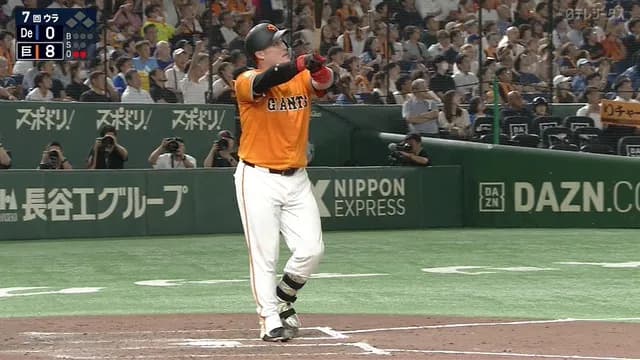 リチャード、今日もホームラン！ ダメ押しスリーラン確信歩き