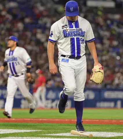 【悲報】バウアーのバット蹴り、割と大事になる