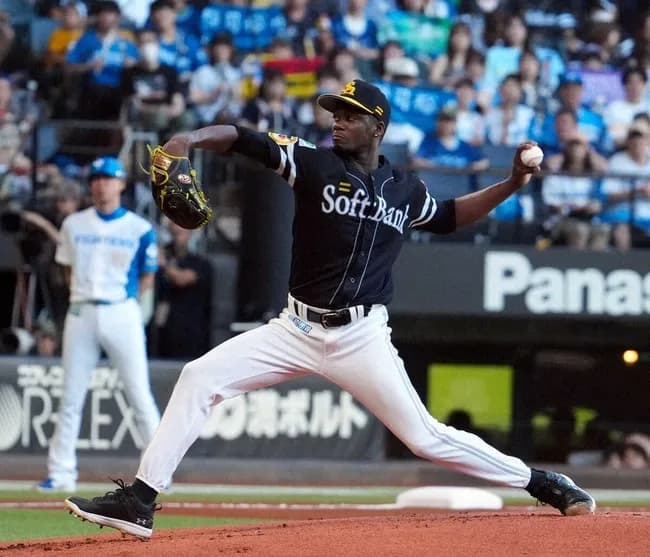 モイネロ　防1.07  10勝  2敗  回143.1  奪150