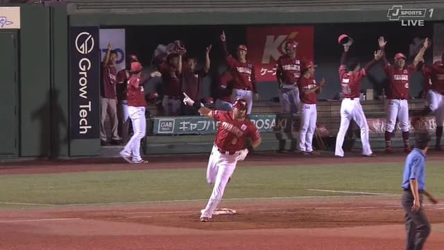 パ・リーグ、首位交代へ　楽天・ボイトが満塁ホームラン