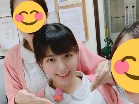 【画像】女さん「うちの同僚のナースの胸デカすぎて草ｗｗｗｗｗｗｗｗﾊﾟｼｬｯ」