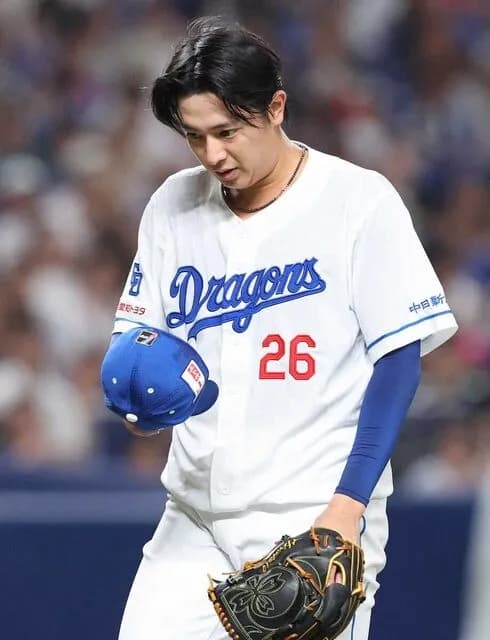 チュニドラ「フジナミガー！フジナミガー！」→仲地頭部死球で危険球退場