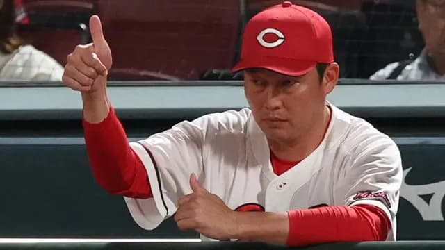 カープ新井監督が『若手へのマンツーマン指導』解禁！監督兼打撃コーチに〝シフトチェンジ〟