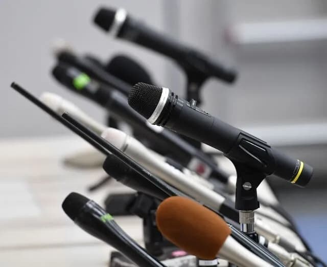 サントリーHD、午後3時から緊急会見、内容は不明