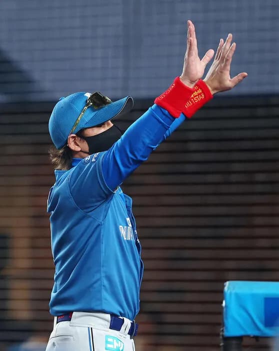 新庄「見逃し三振がダメと言ってるわけじゃない『無死二三塁の見逃し三振』は絶対ダメ。懲罰交代です