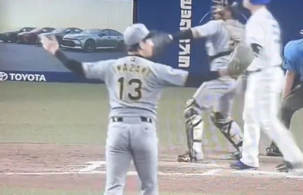 今日のバンテリンドームの球審、ほんまクソ