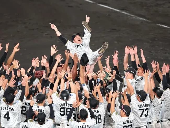 阪神・藤川監督、滲んだ王者の矜持「我々がリーグチャンピオンです」５球団借金の衝撃独走Ｖ