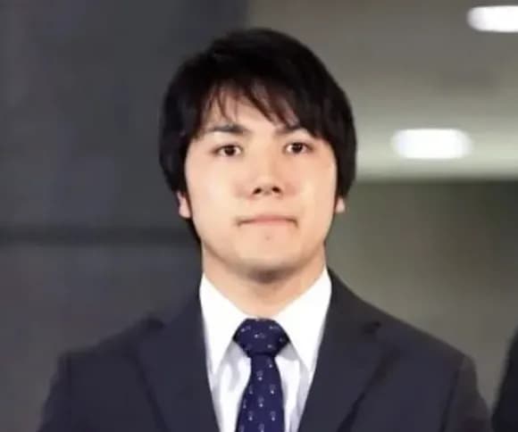 【悲報】小室圭「ICU卒です。元三菱UFJ銀行です。英語ネイティブ並です。米国弁護士試験合格してます。」←これｗｗｗｗｗｗ
