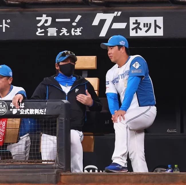 新庄監督　入院中の八木コーチに寝間着、ｉＰａｄ届ける「元気そうでした」不在の一戦で快勝「楽しむレベルは超えてきている」