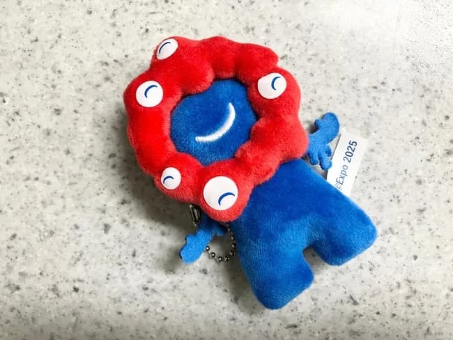 【悲報】ミャクミャク、ついに覚醒ｗｗｗｗｗｗｗｗ　グッズがアホみたいに売れてる模様