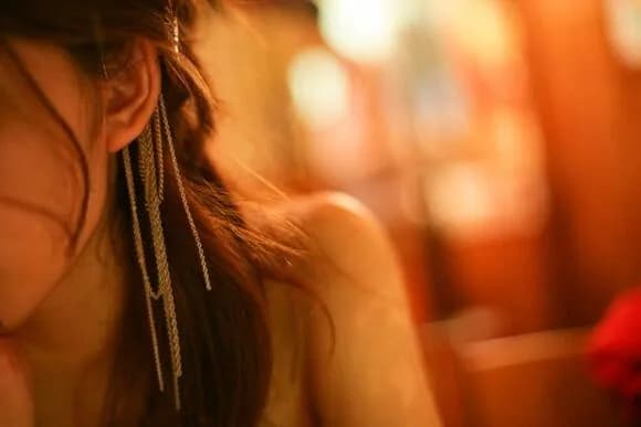 【画像あり】中国式マッサージ店、セラピストが美人すぎるｗｗｗｗｗｗｗ