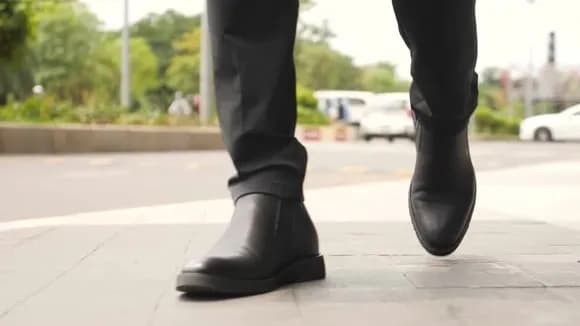 【悲報】関東人「ここから20分くらい歩くよ」ワイ「え？！」