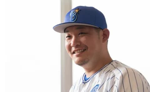 筒香ってたまにベンチで一人だけ楽しそうにしてるよね