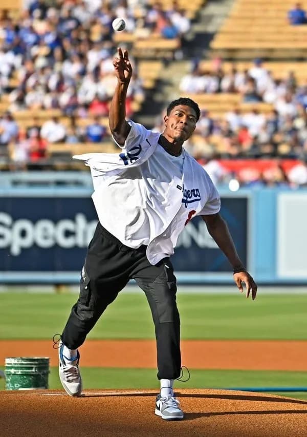 八村塁「小さい頃野球をやってたが投げる球が速すぎて誰も取れないから野球辞めた」