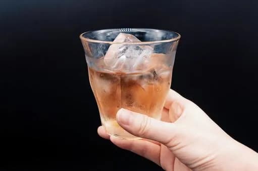 【悲報】酒飲まなくても寝れる社会人ｗｗｗｗｗｗｗｗｗｗｗｗｗｗｗｗ