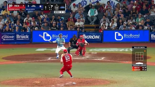 【朗報】レッドデビルズ安楽、胴上げ投手＋セーブ王獲得！