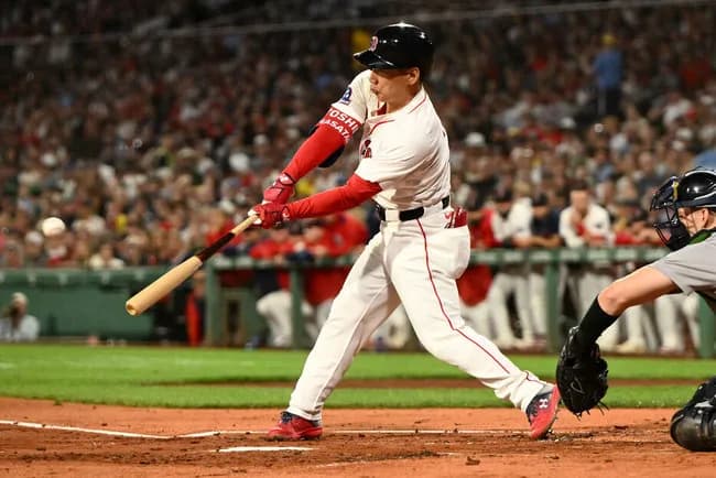 吉田 正尚 .236 2本 17打点 年俸27億